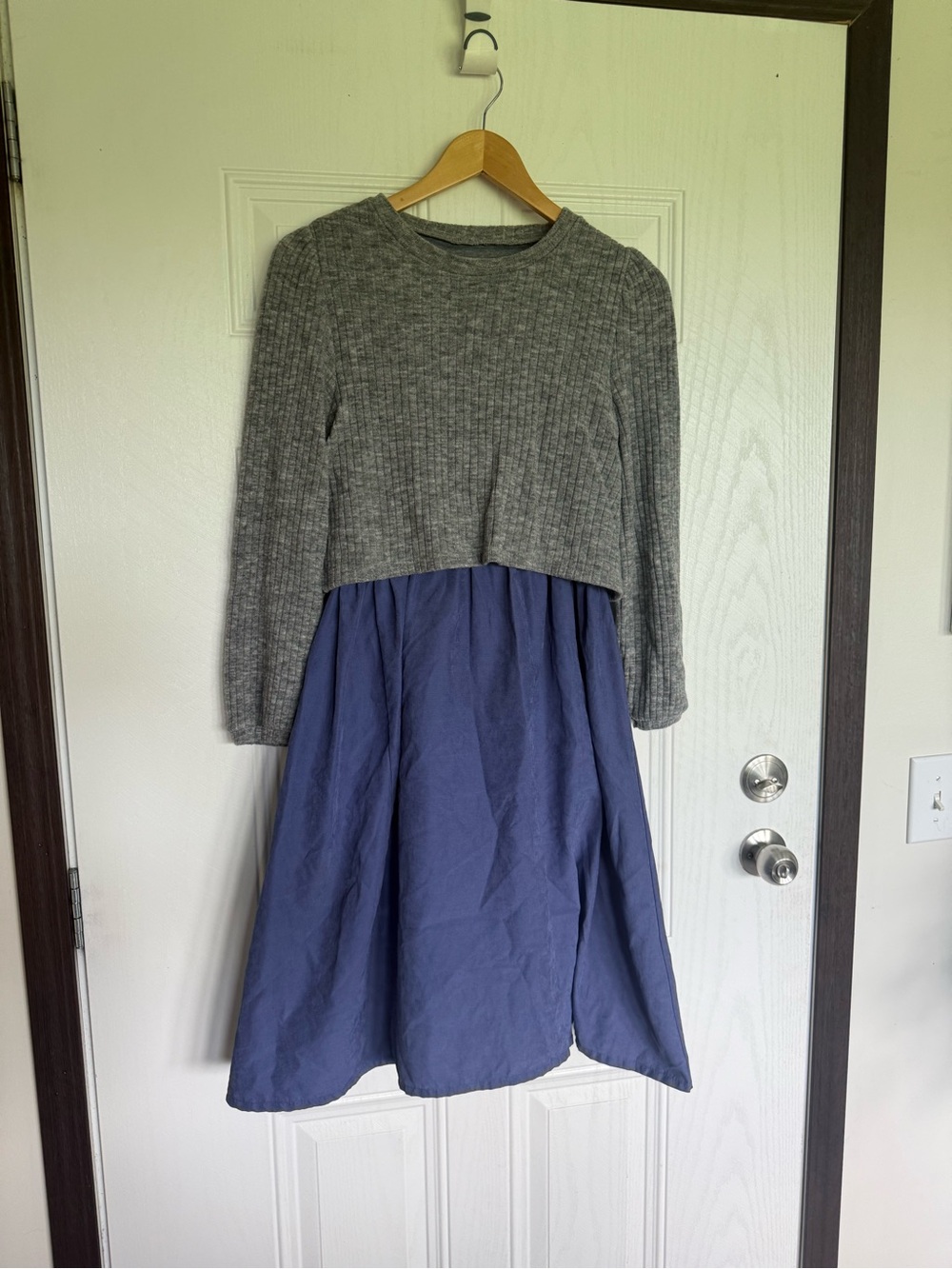 2 for $30 sale: Retro girl mixed material dress gray sweater periwinkle skirt